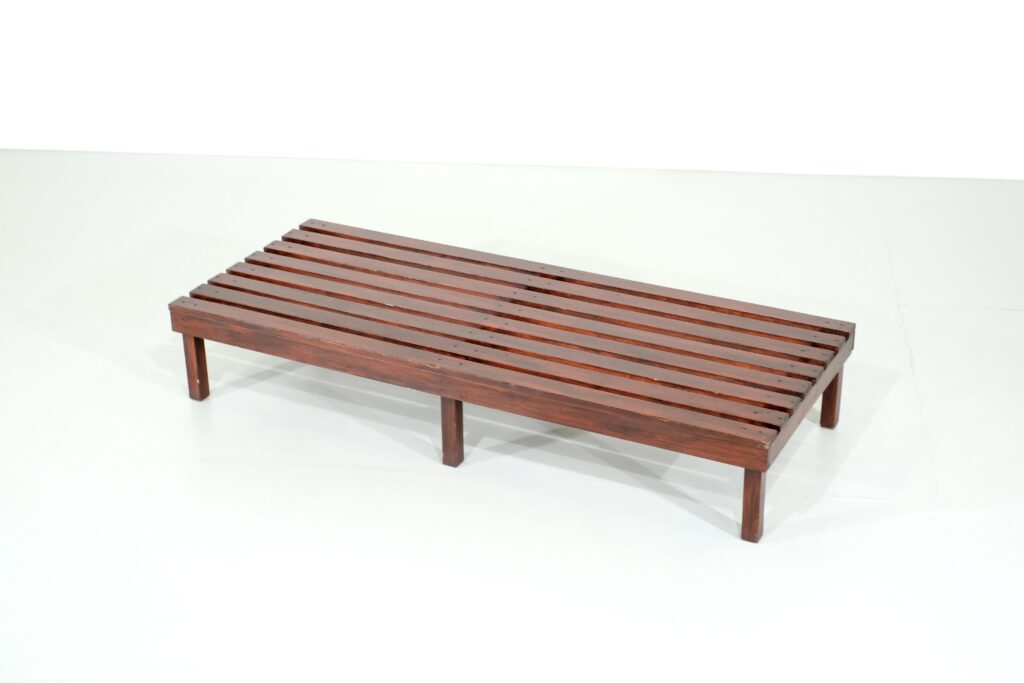 Banc en pin Français - 1960s