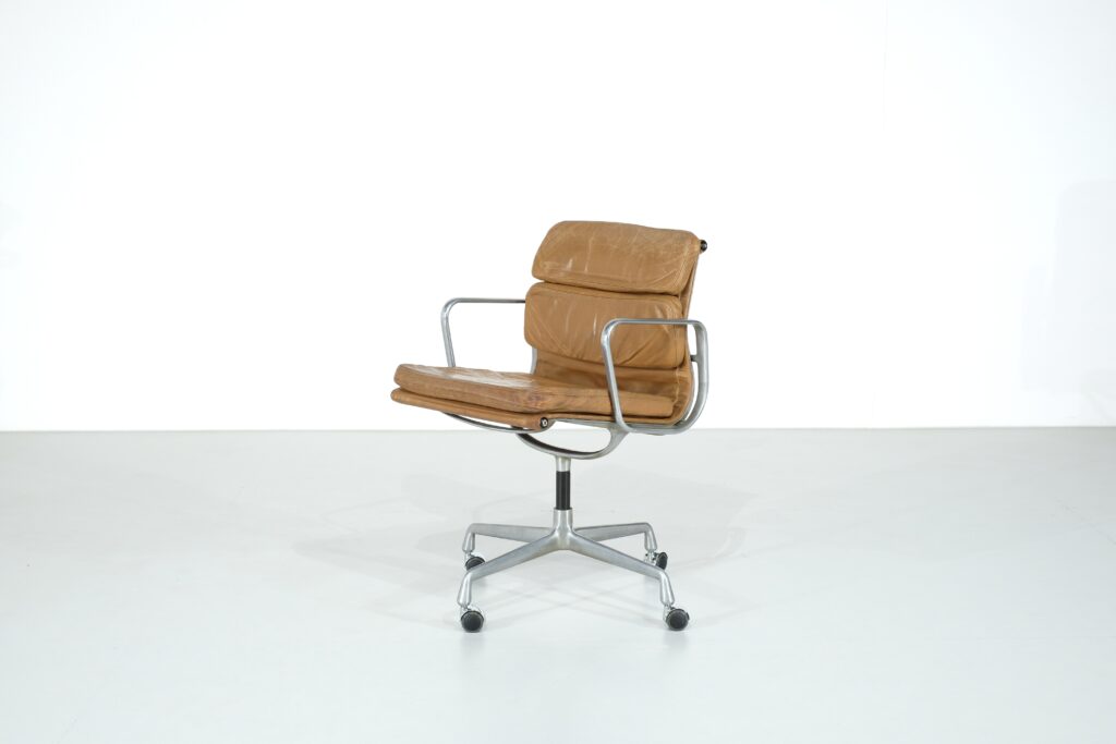 Soft Pad par Charles & Ray Eames pour Herman Miller - 1970s