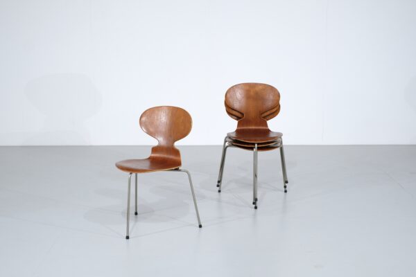 Serie de 4 chaises " Fourmi" par Arne Jacobsen pour Fritz Hansen - 1950s