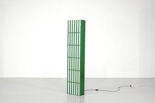 Lampadaire  rectangulaire en plexiglas vert et blanc, Italie - 1970s
