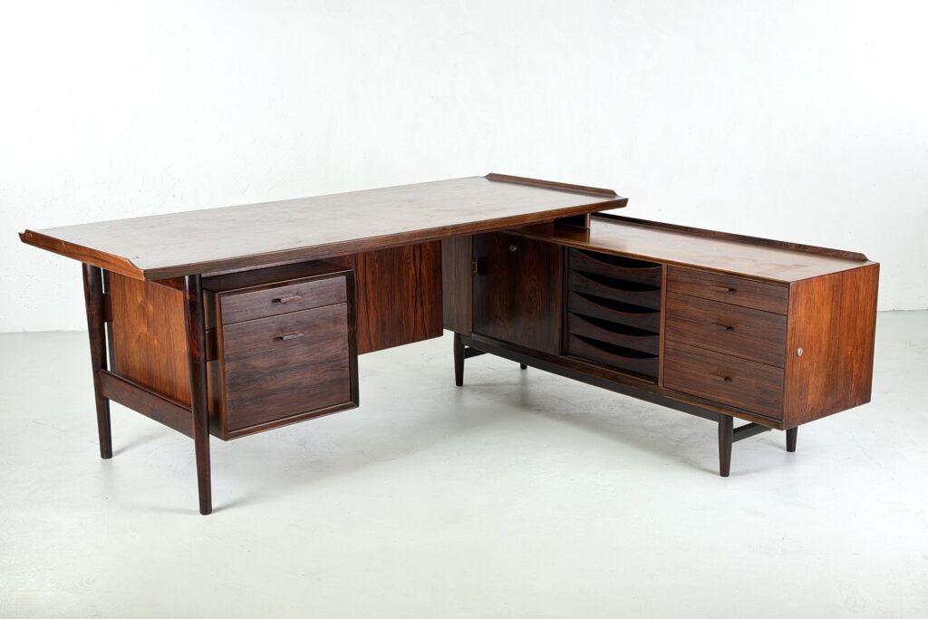 Bureau de direction modèle 209 par Arne Vodder pour Sibast - 1960s