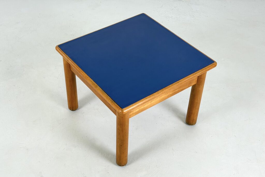 Table basse en Hêtre avec plateau  en formica bleu, France - 1960s