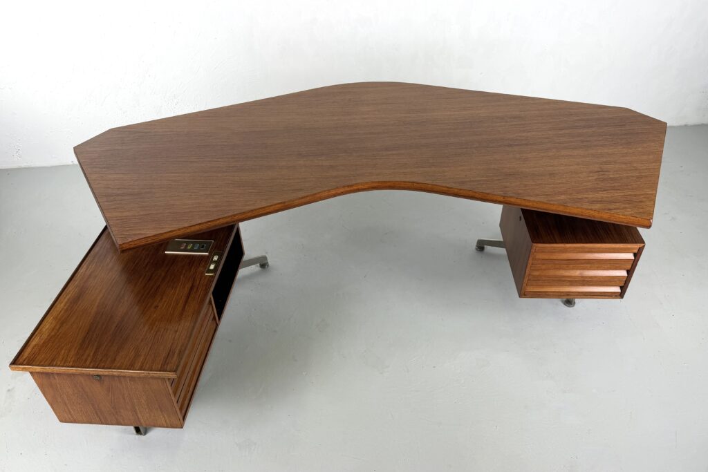 Bureau de direction T96 par Osvaldo Borsani pour Tecno - 1960s