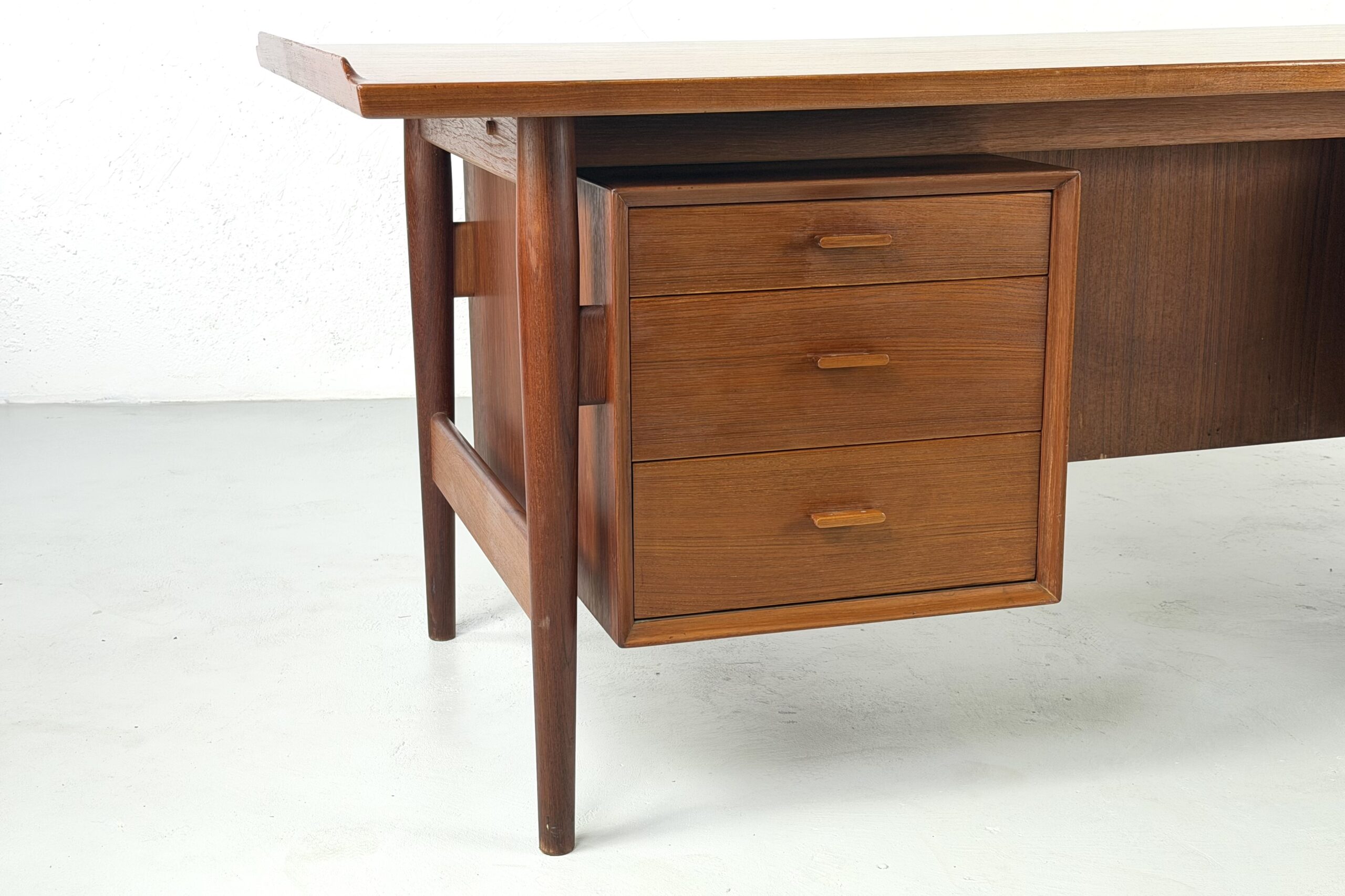 Bureau de direction modèle 207 par Arne Vodder pour Sibast - 1960s – Image 10