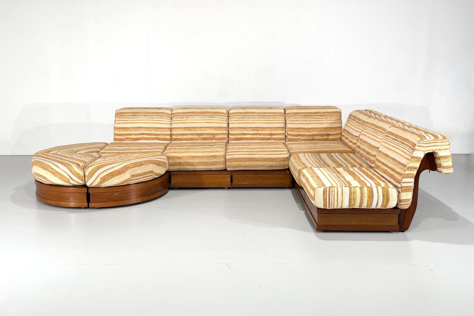 Canapé modulaire " Can Can" par Luciano Frigerio pour Frigerio Di Desio - 1960s