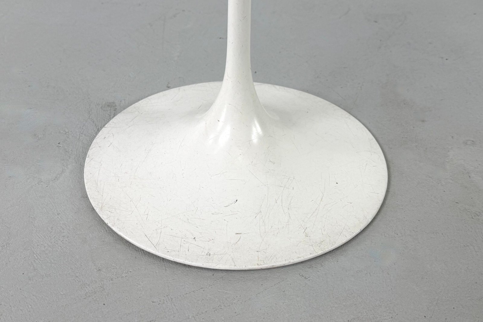 Guéridon Tulipe ovale par Eero Saarinen pour Knoll International - 1960s – Image 6