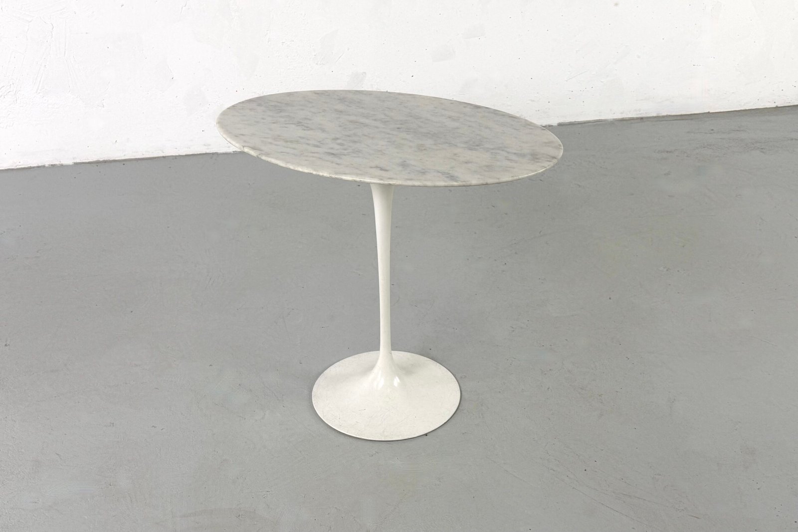 Guéridon Tulipe ovale par Eero Saarinen pour Knoll International - 1960s – Image 9