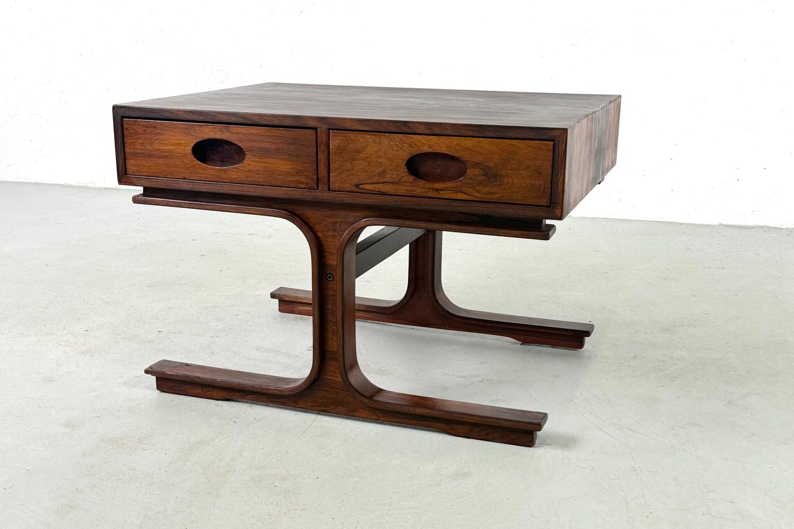 Table basse modele 554 par Gianfranco Frattini pour Bernini - 1960s – Image 3