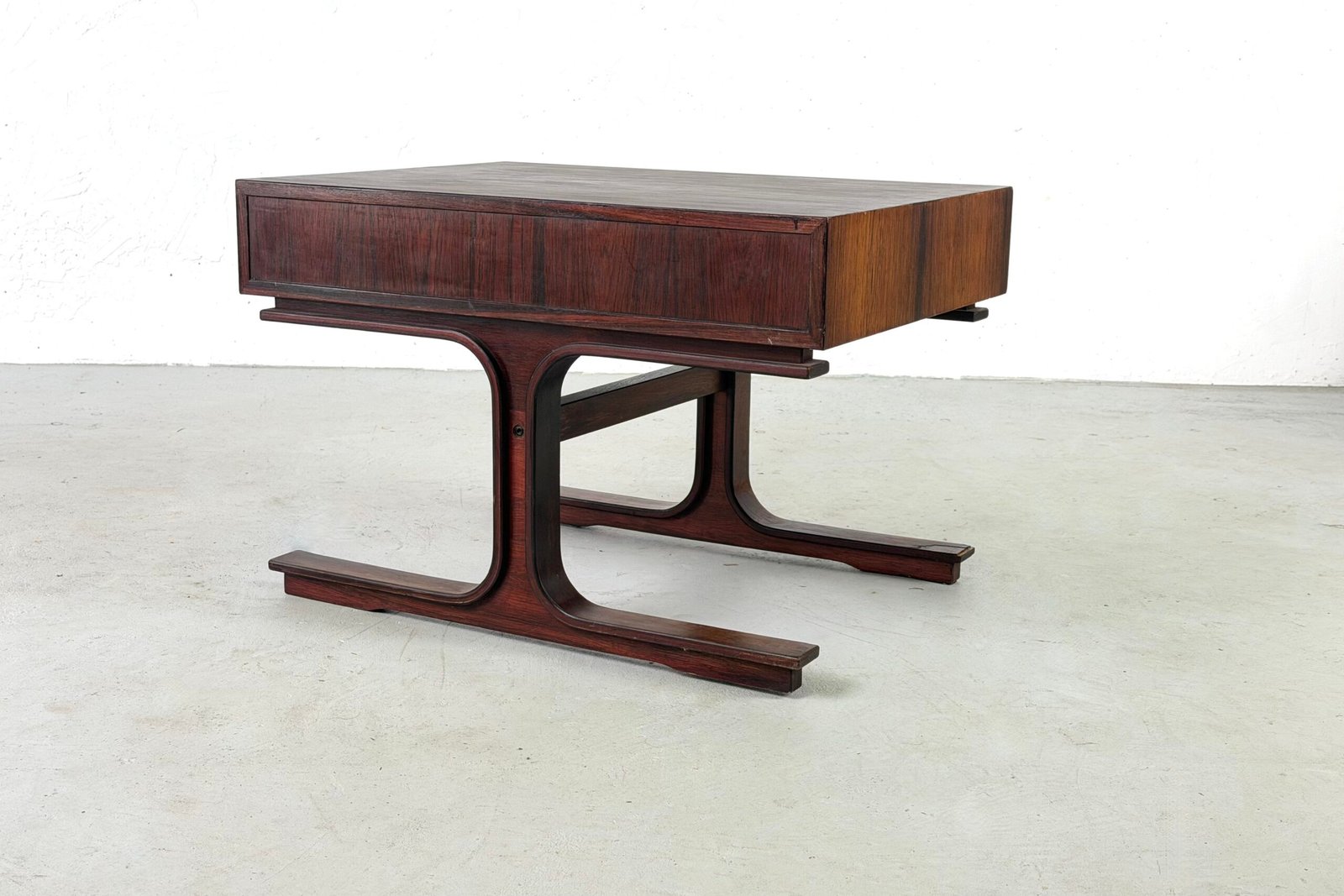 Table basse modele 554 par Gianfranco Frattini pour Bernini - 1960s – Image 10