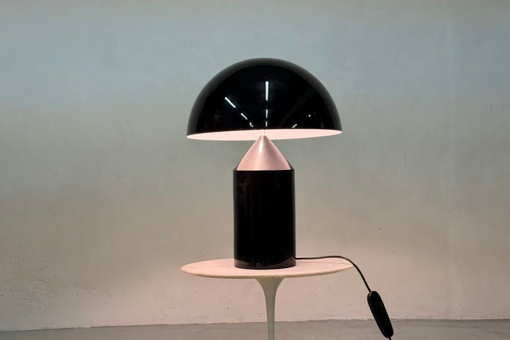 Lampe de table Atollo 233 par Vico Magistretti pour Oluce- 1970s