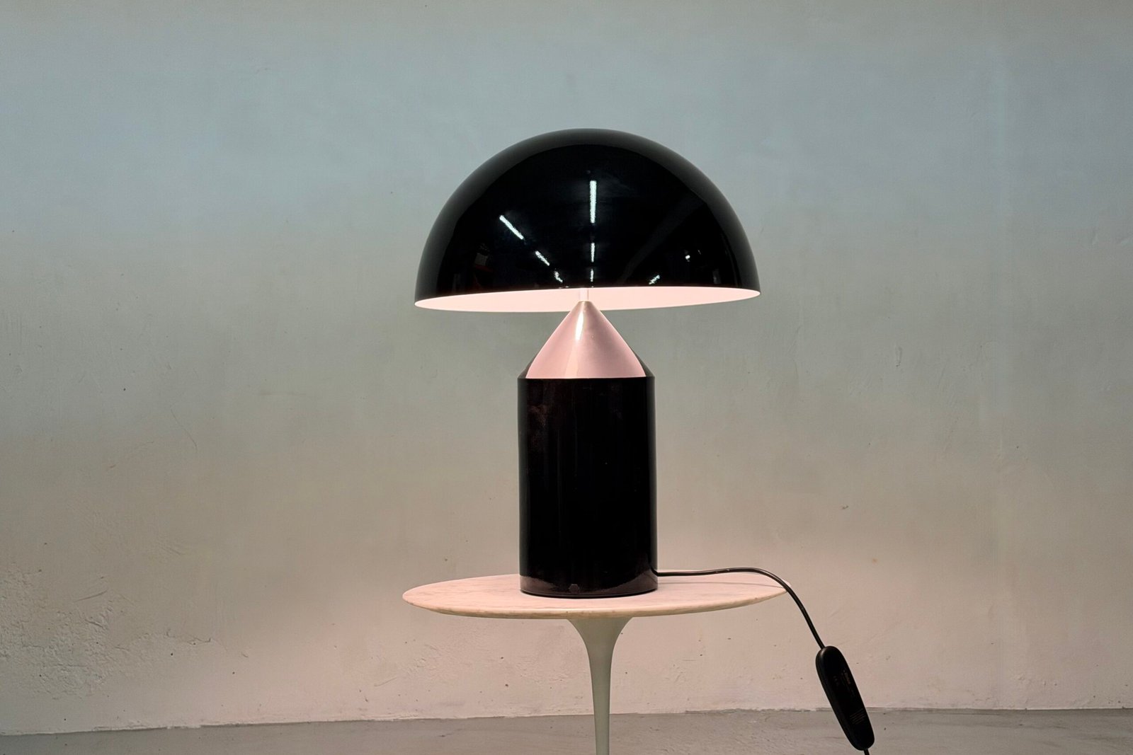 Lampe de table Atollo 233 par Vico Magistretti pour Oluce- 1970s